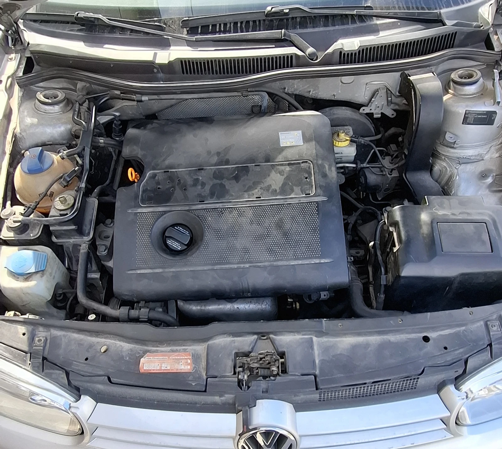 VW Golf  1.6 105к.с., снимка 14 - Автомобили и джипове - 54019591