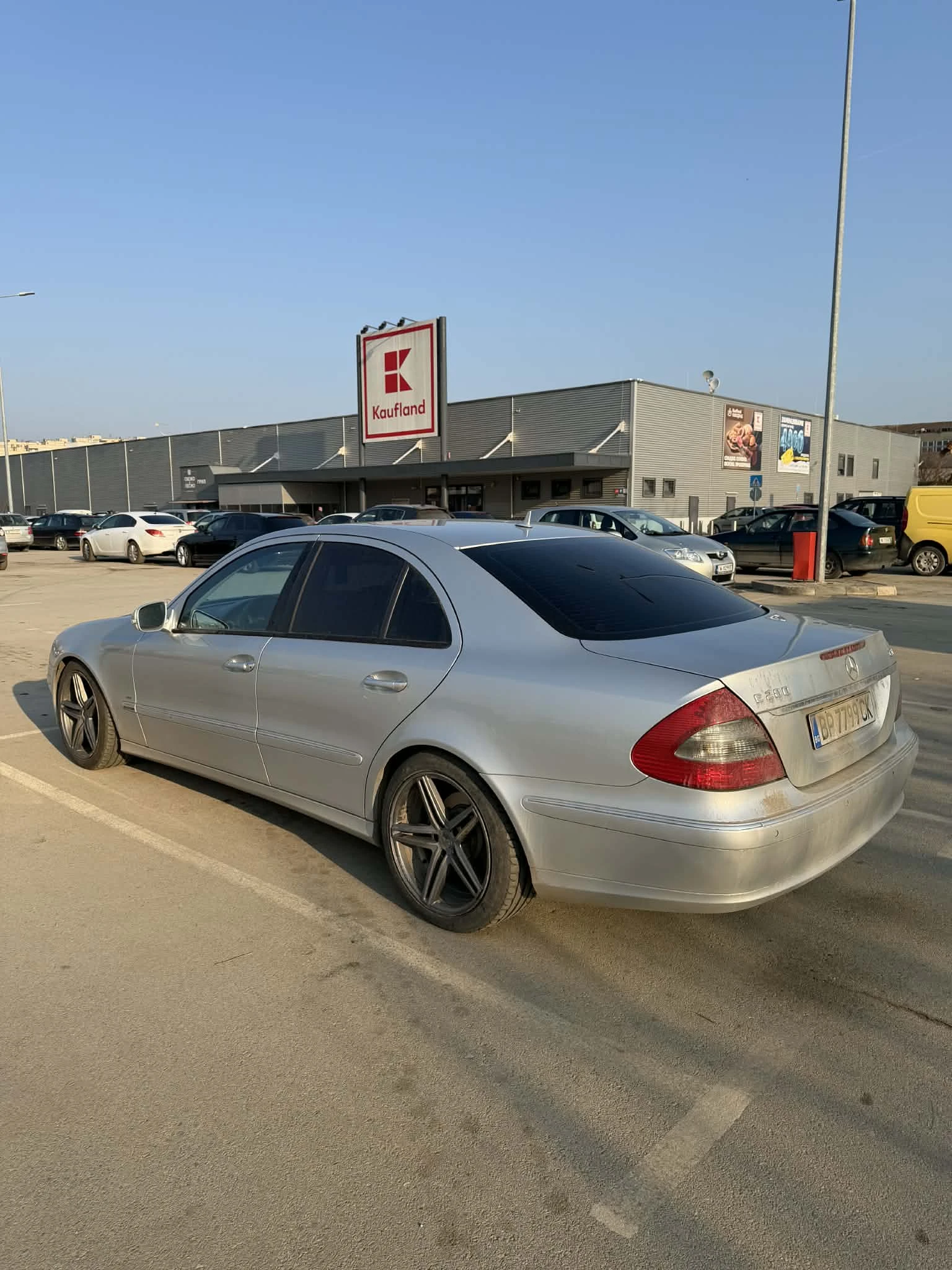 Mercedes-Benz E 280 W211, снимка 5 - Автомобили и джипове - 54168523