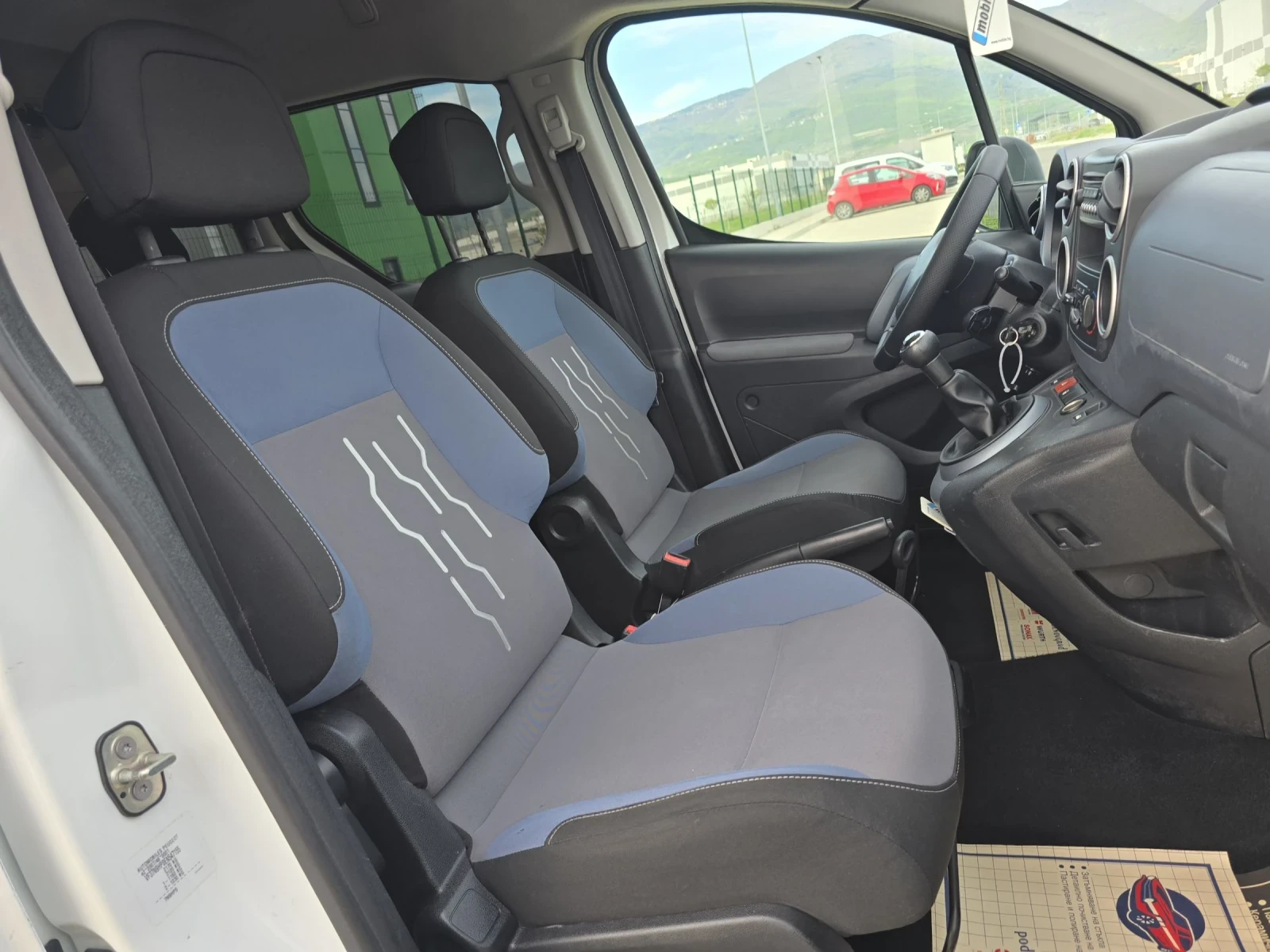 Peugeot Partner 1.6Hdi/92кс., снимка 13 - Автомобили и джипове - 54306839