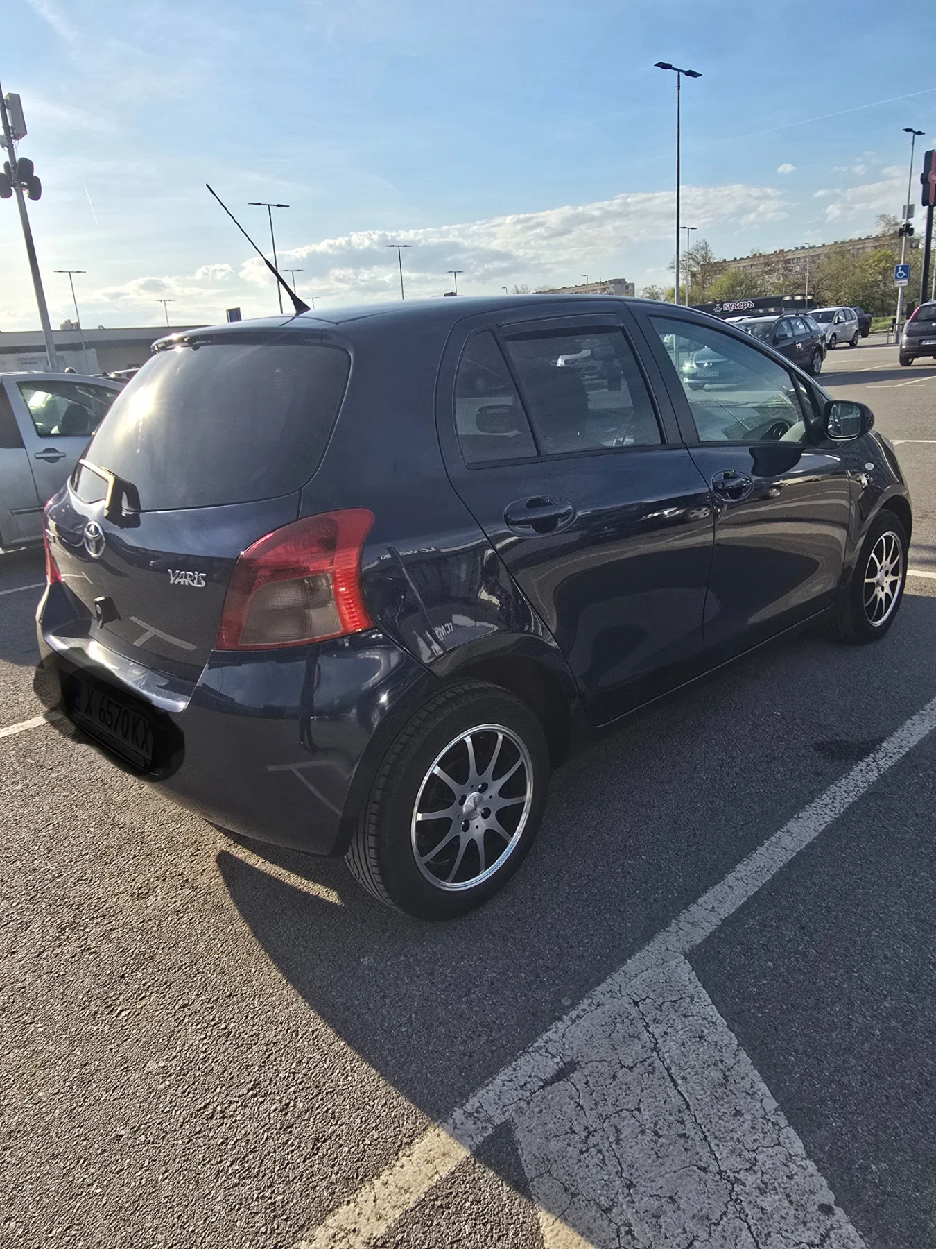 Toyota Yaris Автоматик , снимка 4 - Автомобили и джипове - 54338480