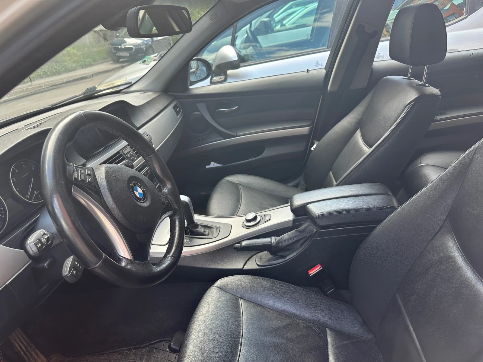 BMW 318, снимка 13 - Автомобили и джипове - 54402473