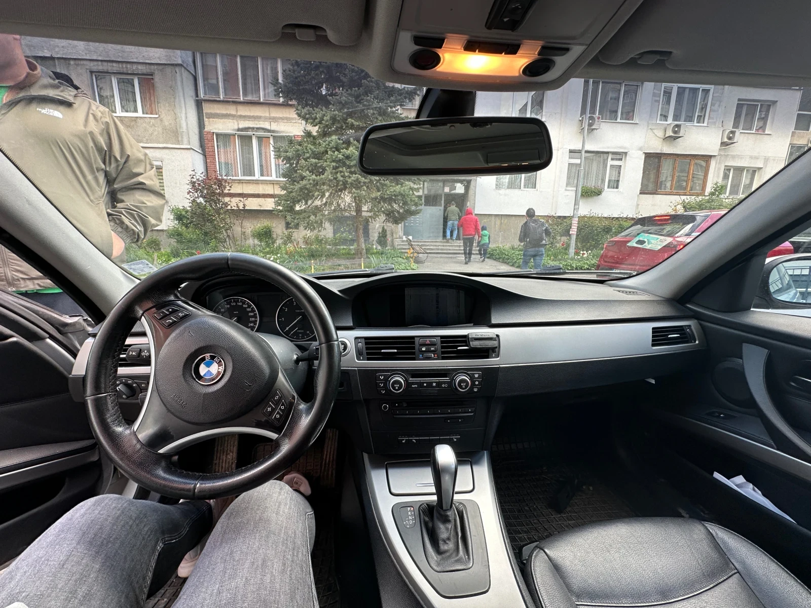 BMW 318, снимка 11 - Автомобили и джипове - 54402473