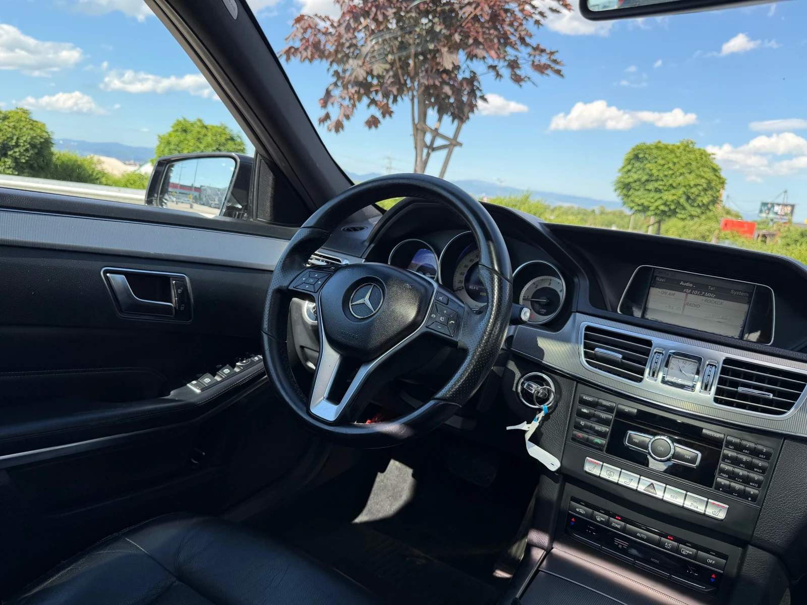 Mercedes-Benz C 220, снимка 12 - Автомобили и джипове - 54934059