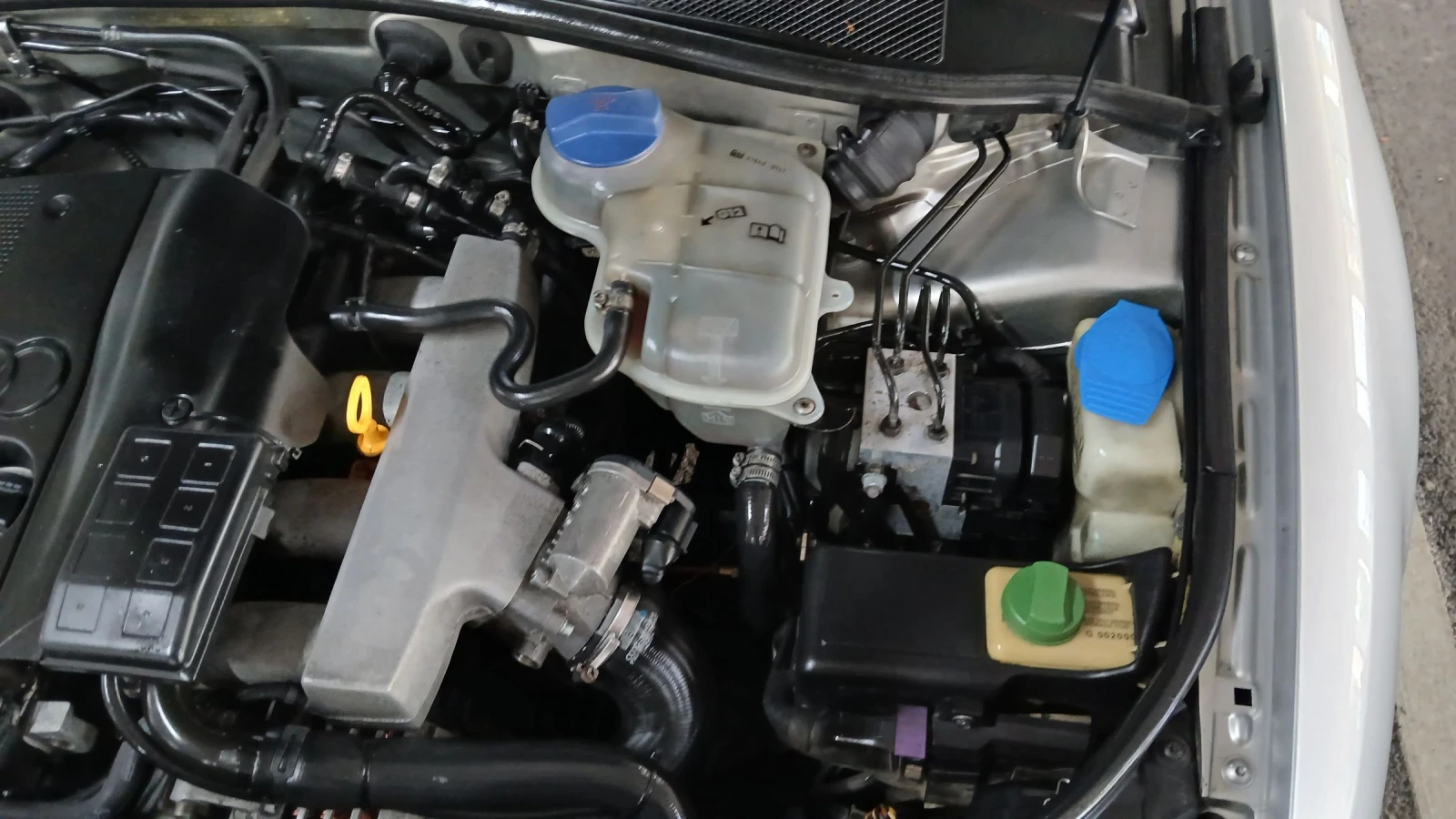 Audi A4 1.8T ГАЗ-БЕНЗИН  # КЛИМАТРОН#, снимка 14 - Автомобили и джипове - 55077424