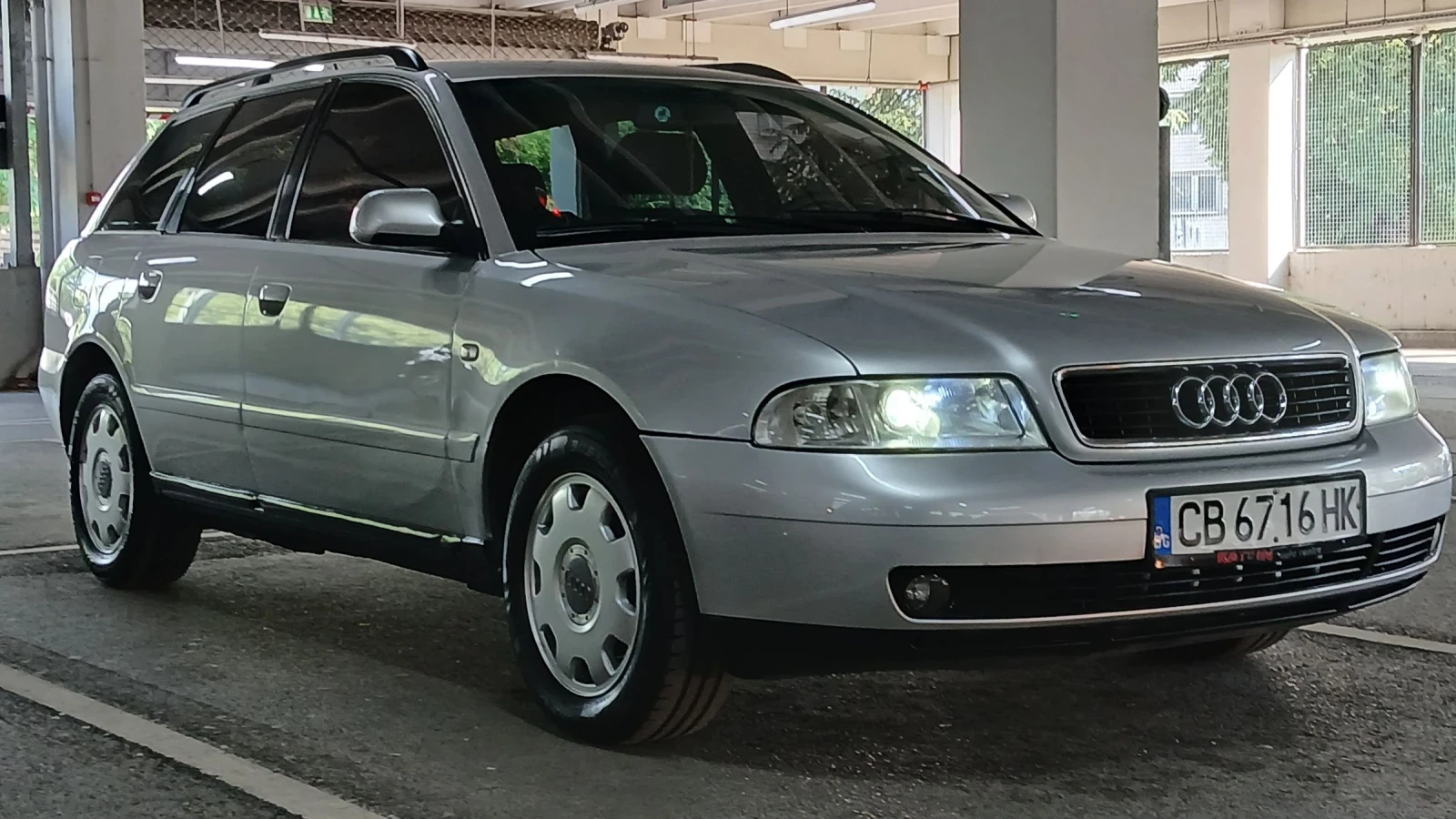 Audi A4 1.8T ГАЗ-БЕНЗИН  # КЛИМАТРОН#, снимка 3 - Автомобили и джипове - 55077424