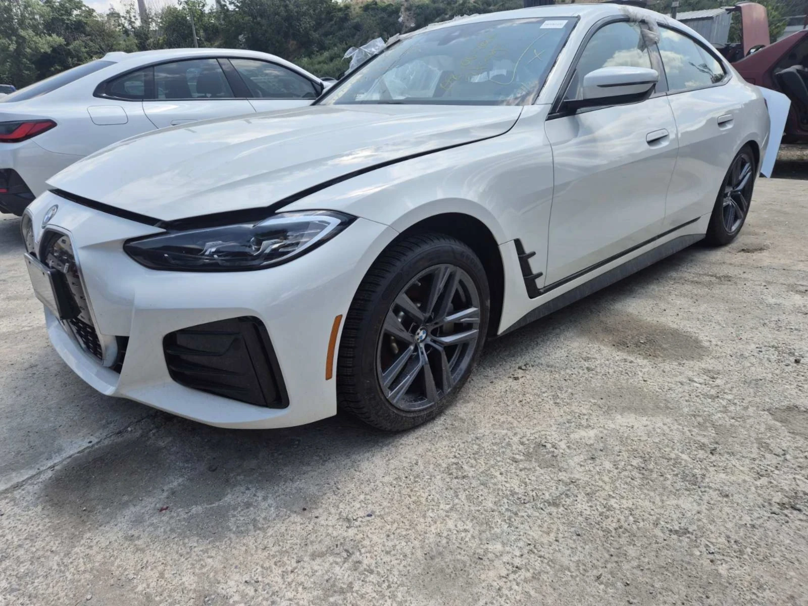 BMW i4 40, снимка 12 - Автомобили и джипове - 55387263