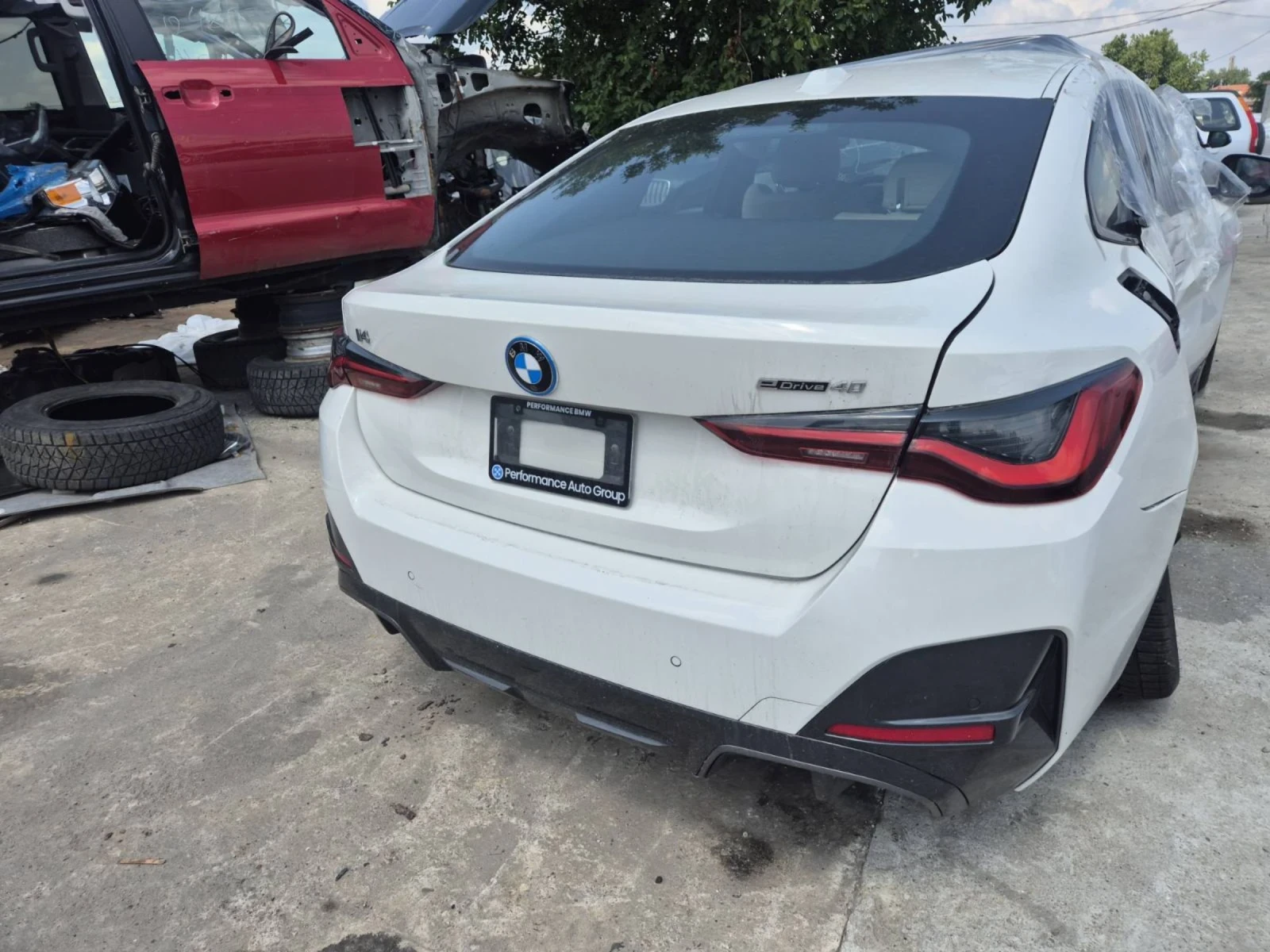 BMW i4 40, снимка 4 - Автомобили и джипове - 55387263