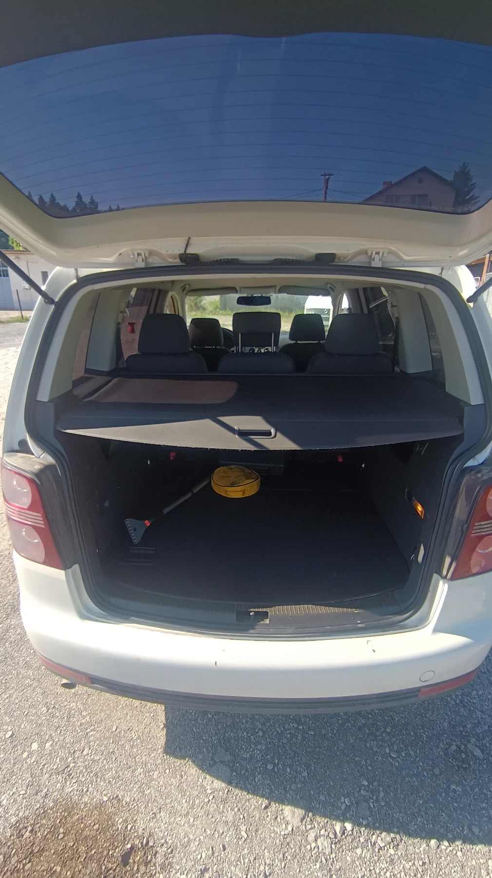 VW Touran Метан бензин , снимка 6 - Автомобили и джипове - 55503315