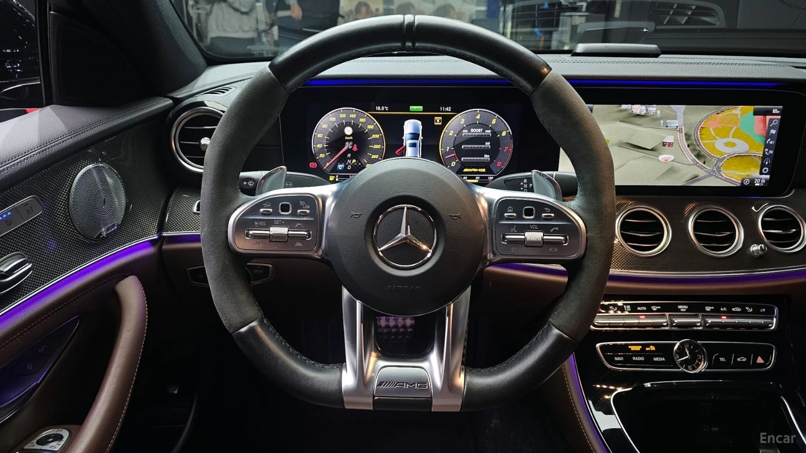 Mercedes-Benz E 53 AMG 4MATIC+ * HUD* 360* КОЖА* ОБДУХВ* НАВИ* ПАНО, снимка 11 - Автомобили и джипове - 55545341