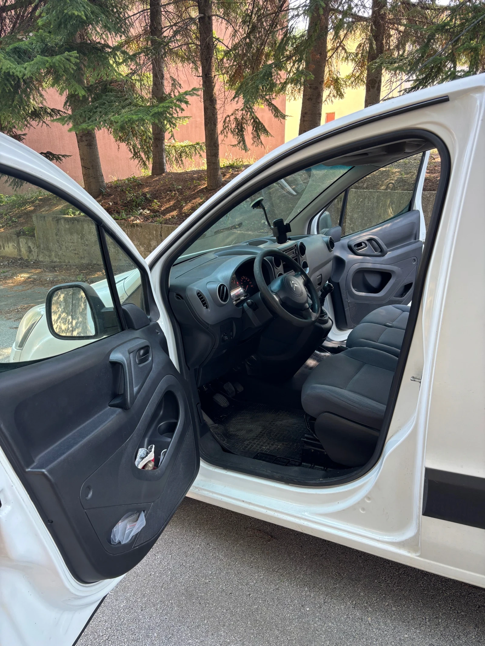 Citroen Berlingo 1.6 HDI MAXI, снимка 7 - Автомобили и джипове - 55707532