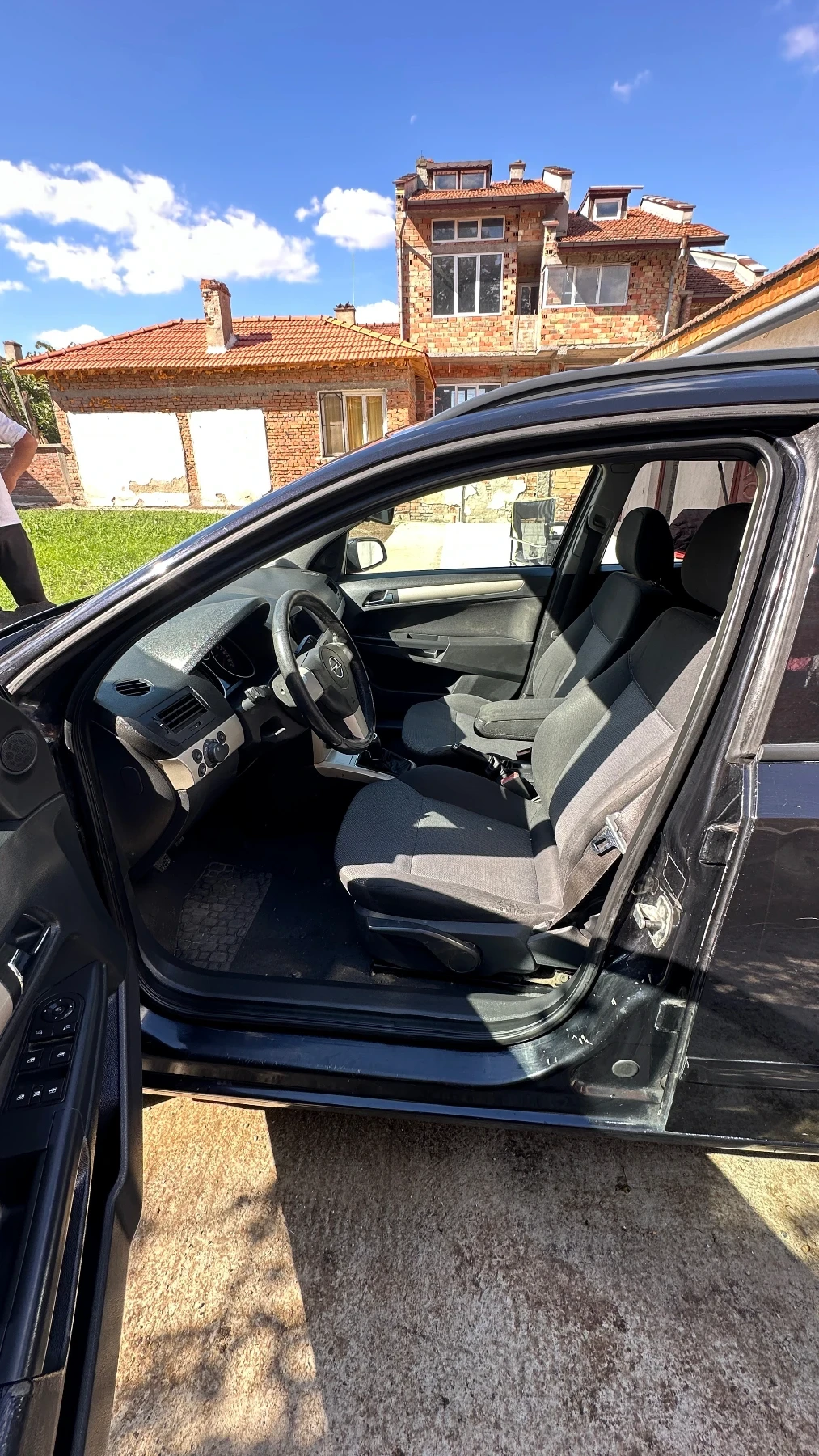 Opel Astra 1.9 CDTI 150 HP, снимка 7 - Автомобили и джипове - 56338310