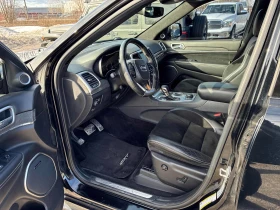 Jeep Grand cherokee SRT* 6.2* V8* 8ZF* ПОДГРЕВ* КАМЕРА* КЕЙЛЕС* LANE* , снимка 7