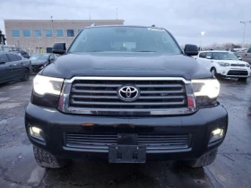 Toyota Sequoia SR5  - [6] 