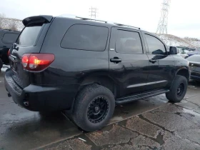 Toyota Sequoia SR5  - [4] 