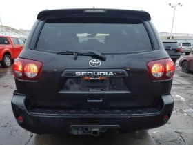 Toyota Sequoia SR5  - [7] 