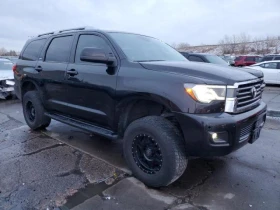 Toyota Sequoia SR5  - [1] 