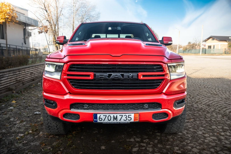 Dodge RAM 1500 SPORT 5.7 HEMI 4x4, снимка 2 - Автомобили и джипове - 49342042