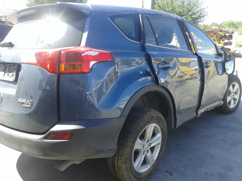 Toyota Rav4, снимка 5 - Автомобили и джипове - 52191788