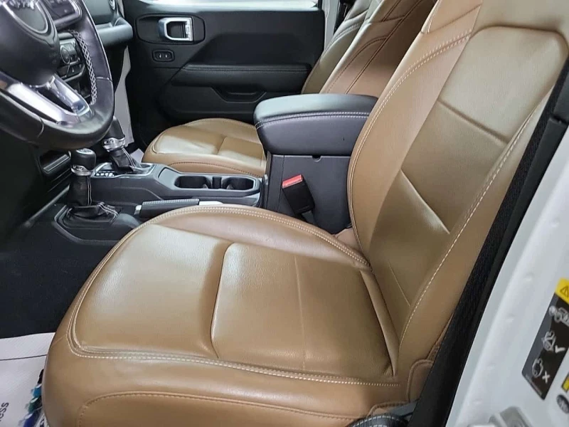 Jeep Wrangler Sahara * 2 Ключа * Подгреви * Carfax, снимка 5 - Автомобили и джипове - 53534272