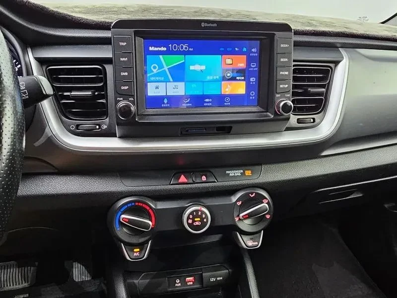 Kia Stonic, снимка 14 - Автомобили и джипове - 56727329