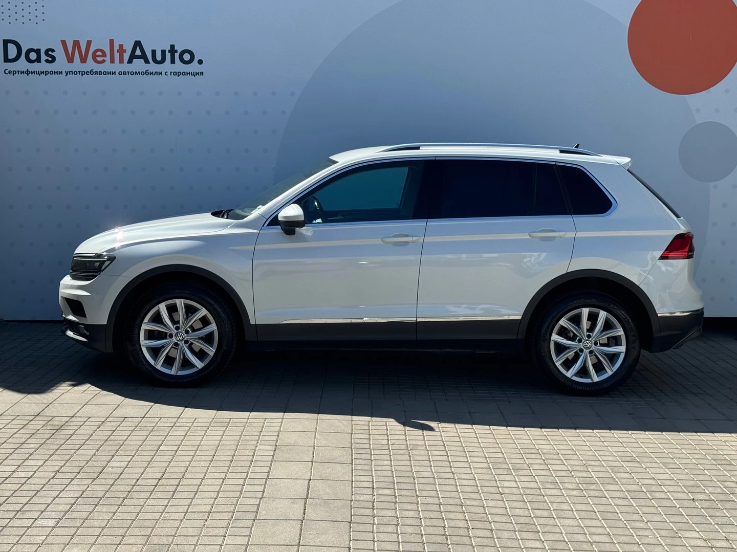 VW Tiguan Highline 2.0TDI 4MOTION BMT - изображение 2