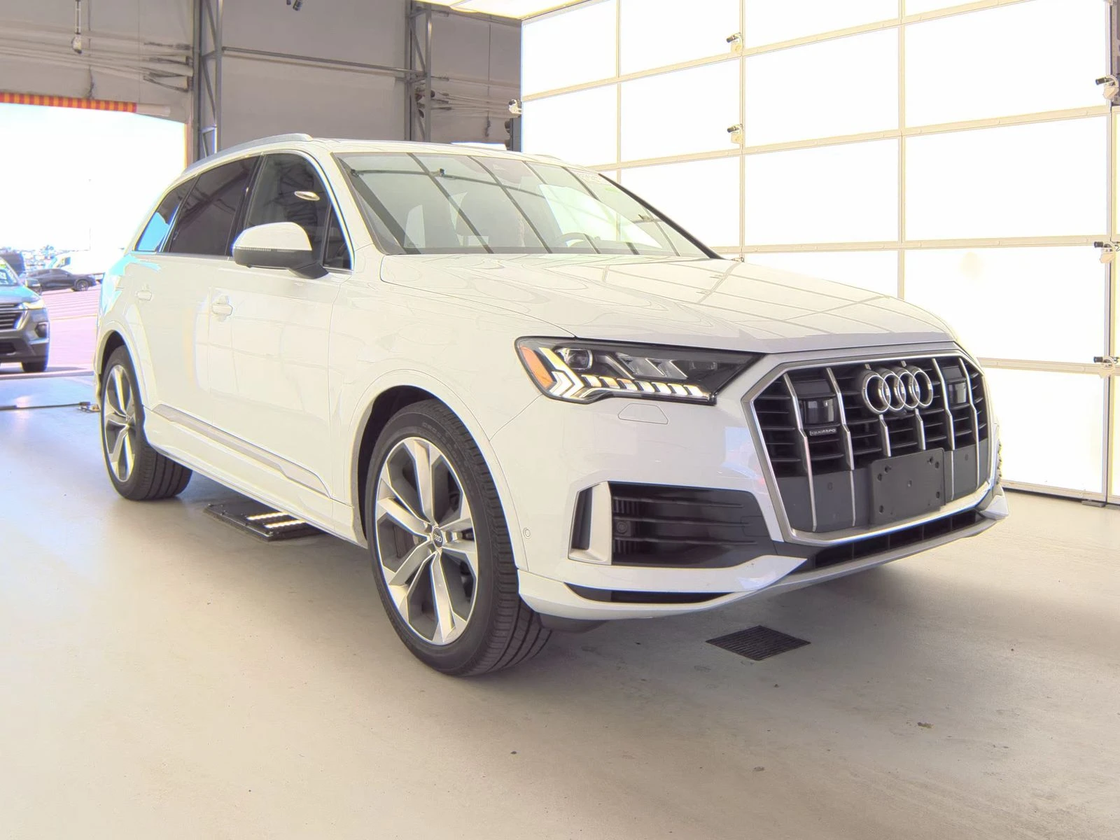 Audi Q7 PRESTIGE* MATRIX* DISTRONIK* VIRTUAL* ОБДУХ* ПАНО - изображение 3