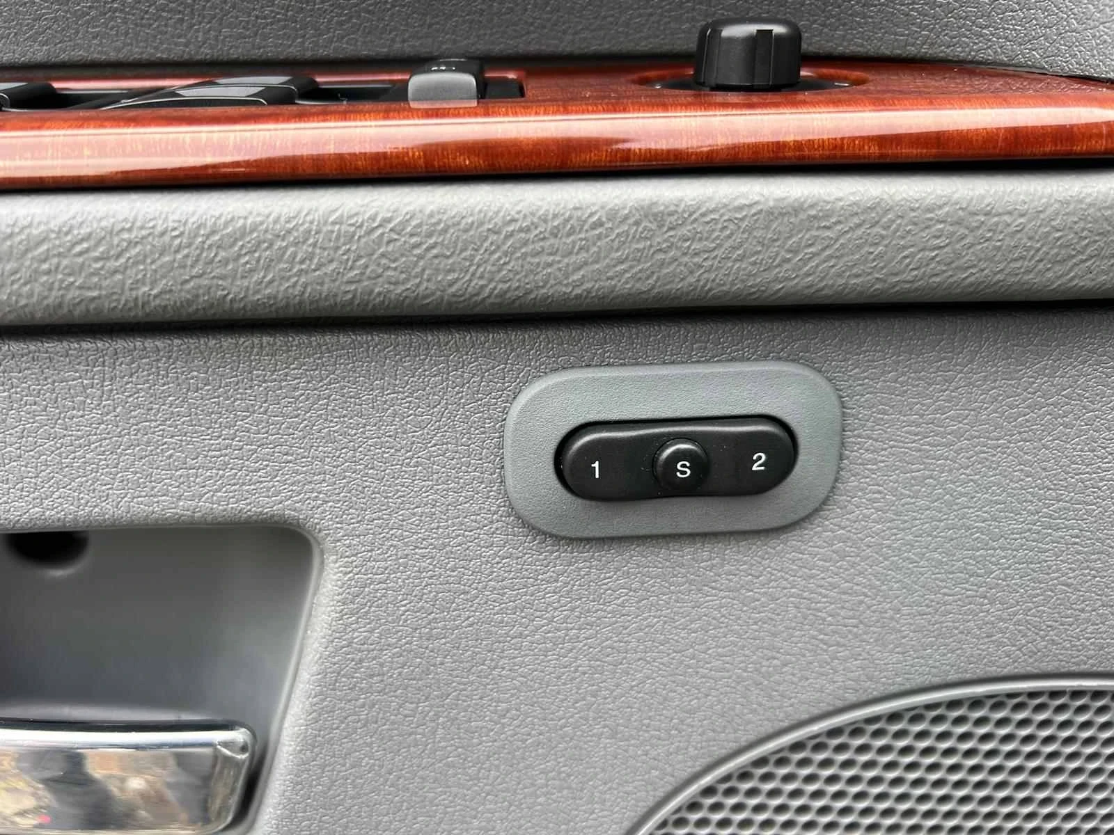 Jeep Grand cherokee Wk1, снимка 11 - Автомобили и джипове - 53974362