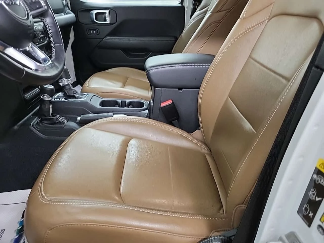 Jeep Wrangler Sahara * 2 ����� * �������� * Carfax | Mobile.bg � ����������� 5