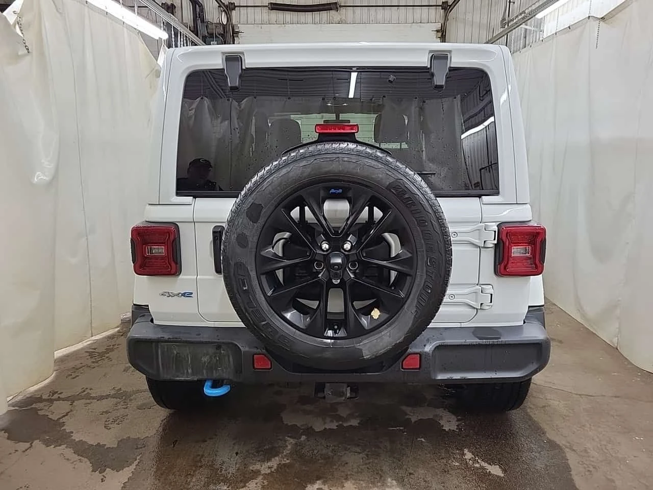 Jeep Wrangler Sahara * 2 ����� * �������� * Carfax | Mobile.bg � ����������� 7