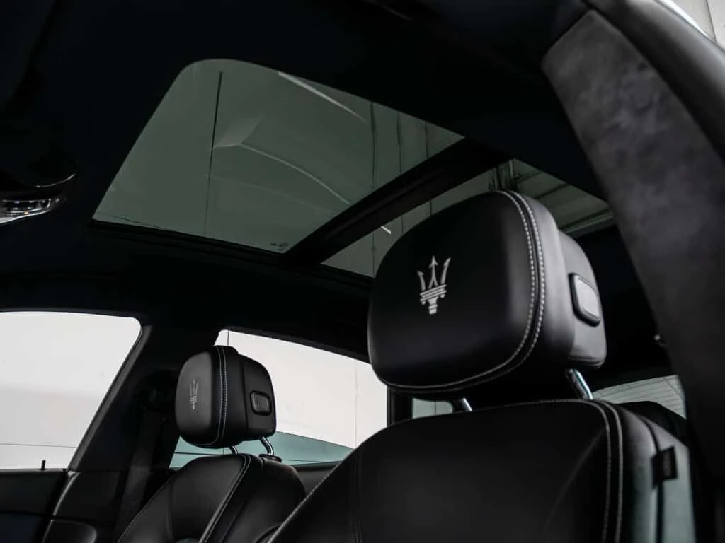 Maserati Levante * GranLusso CLEAN CARFAX All wheel Drive Sport Uti, снимка 14 - Автомобили и джипове - 54070806