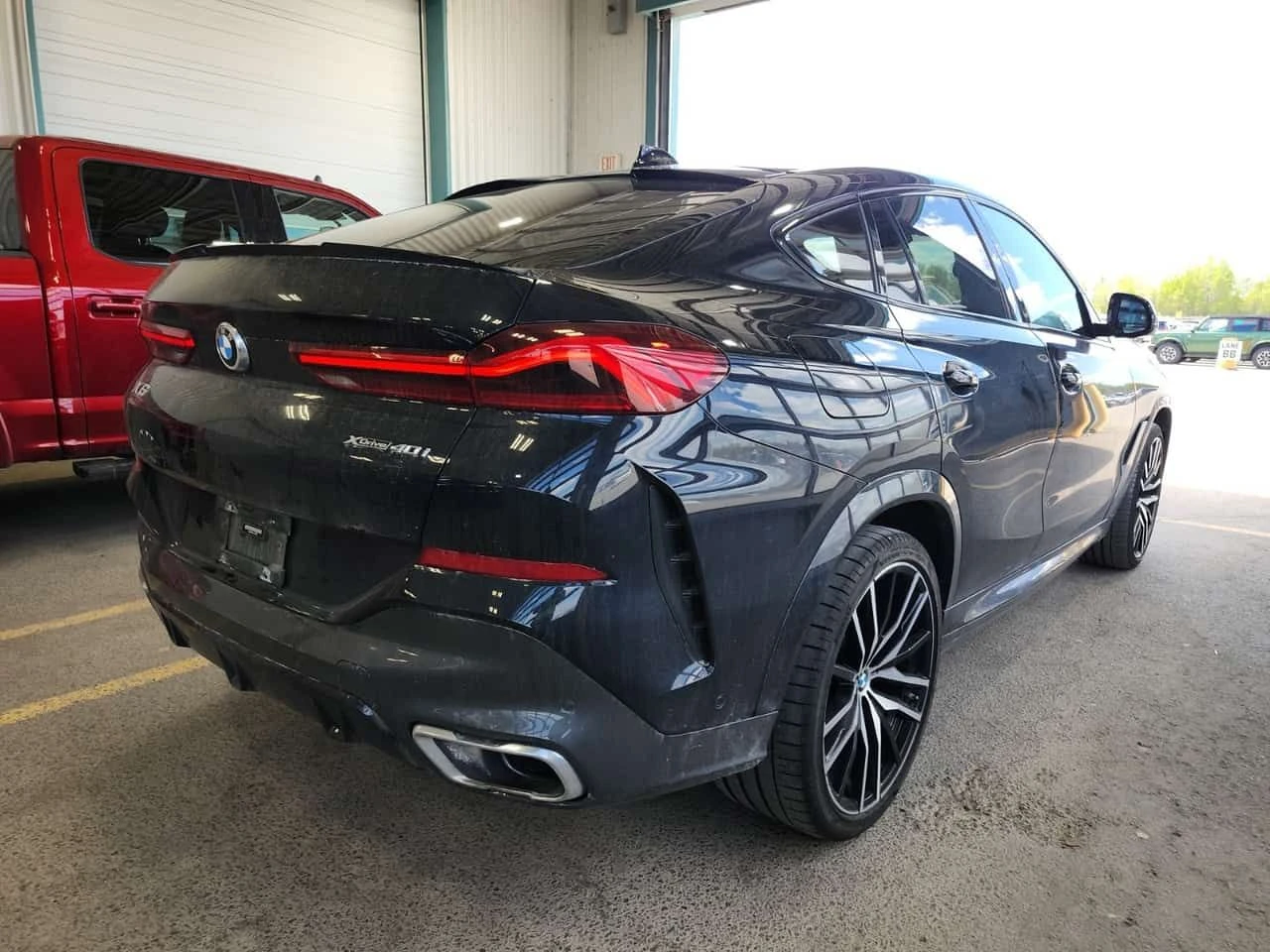 BMW X6 XDRIVE40I| DISTR| ЛАЗЕРИ| SWAROVSKI| SKY LOUNGE, снимка 3 - Автомобили и джипове - 54529454