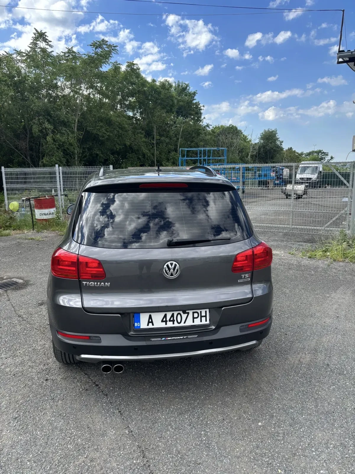 VW Tiguan Фейслифт, снимка 2 - Автомобили и джипове - 54682701