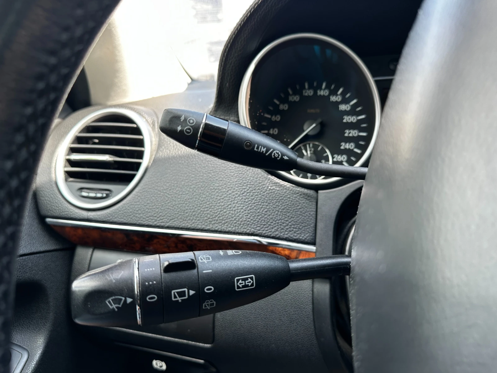 Mercedes-Benz GL 320 3.0d 224 к.с./7-места/4matic, снимка 16 - Автомобили и джипове - 54746532