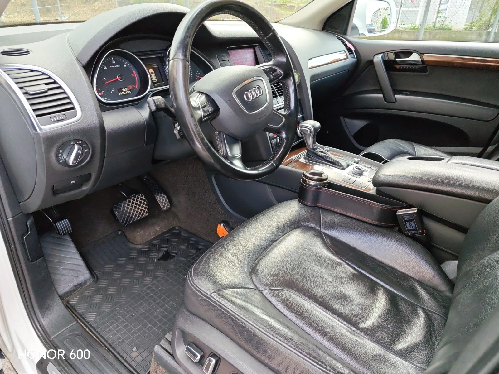 Audi Q7 3.0TDI FACELIFT 8 скорости, снимка 10 - Автомобили и джипове - 54795143