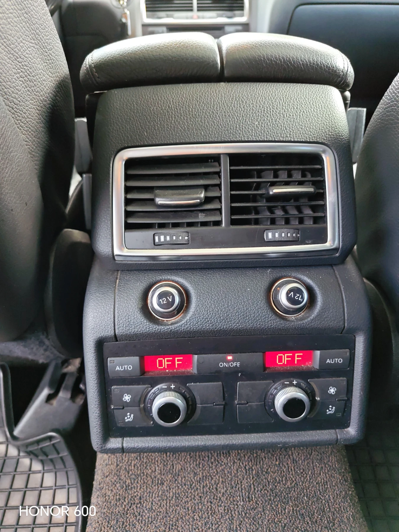 Audi Q7 3.0TDI FACELIFT 8 скорости, снимка 16 - Автомобили и джипове - 54795143
