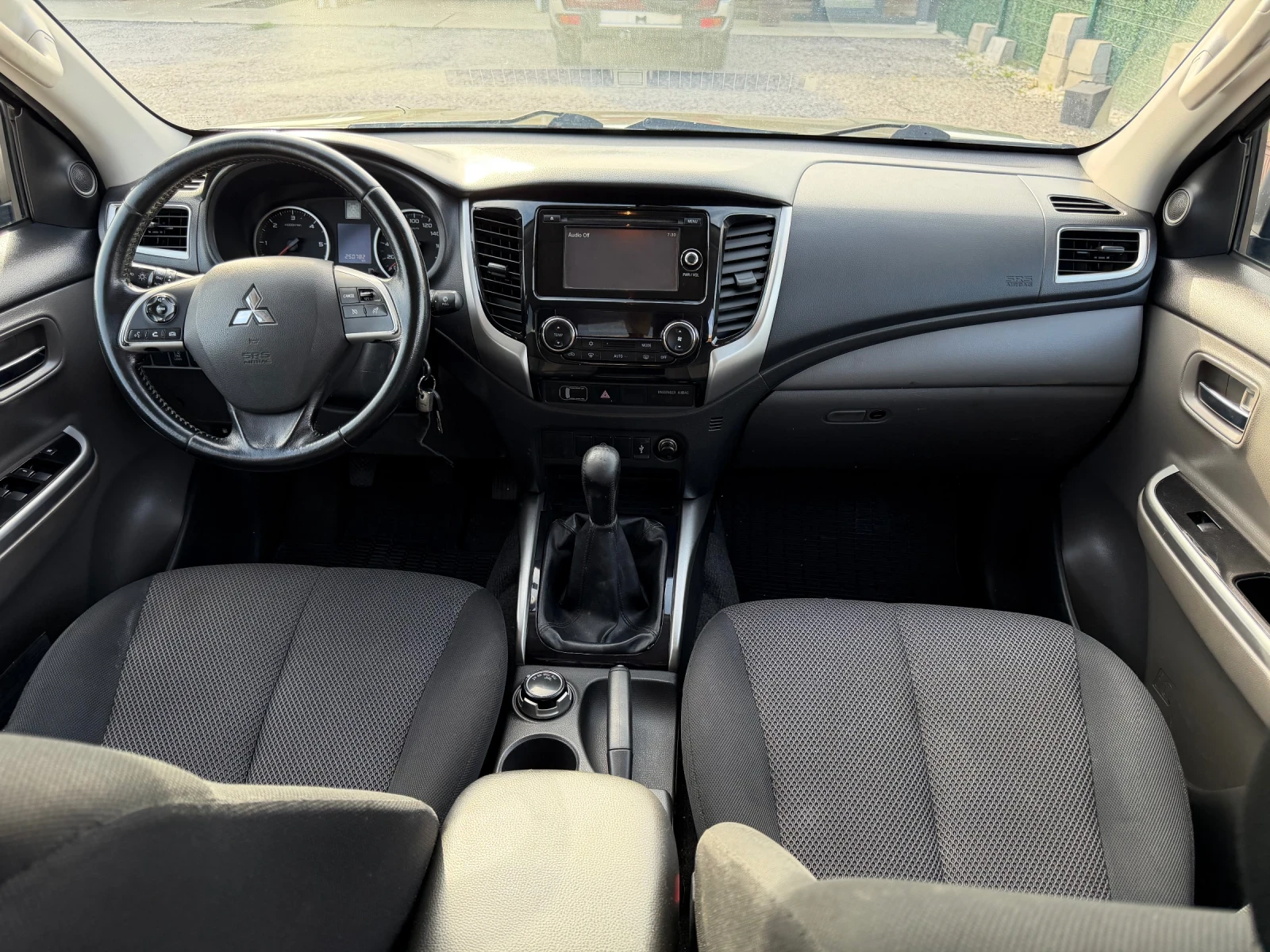 Mitsubishi L200 2.4 DI-D | Mobile.bg � ����������� 10