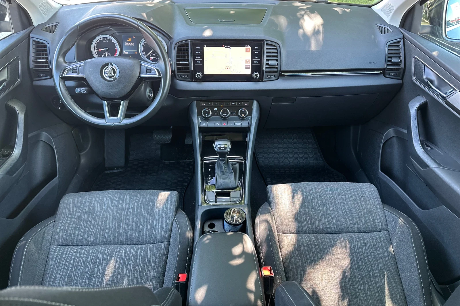 Skoda Karoq 2.0 TDI, снимка 11 - Автомобили и джипове - 55161208