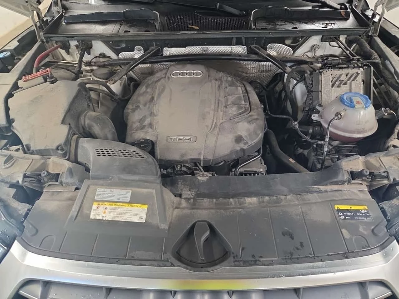 Audi Q5  PROGRESSIV / КОЖА / ПОДГРЕВИ / ПАНОРАМА , снимка 16 - Автомобили и джипове - 55640967