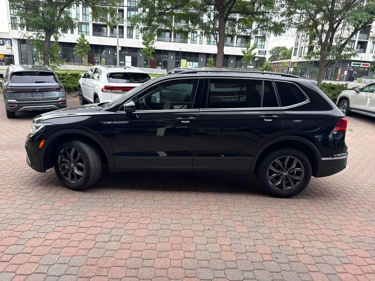 VW Tiguan * Comfortline * CARFAX * БЕЗ ПЪРВОНАЧАЛНА ВНОСКА, снимка 2 - Автомобили и джипове - 55797771