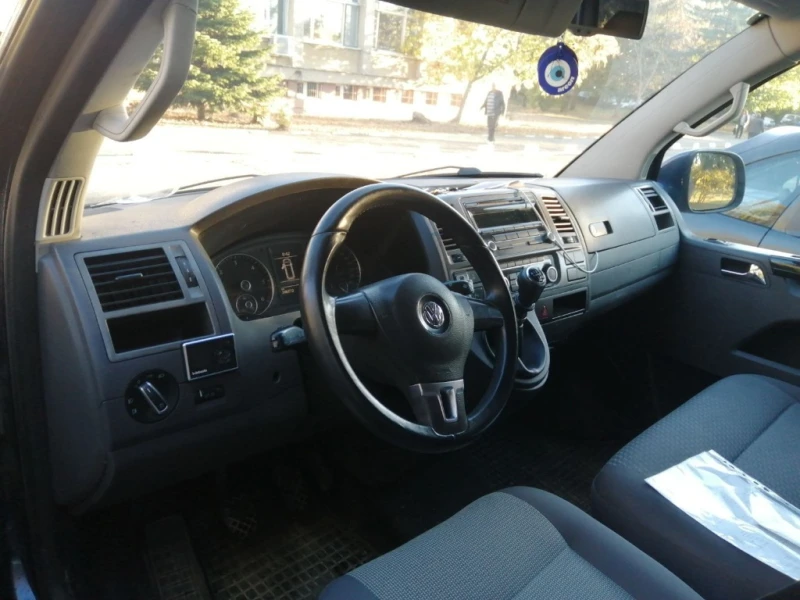 VW Caravelle, снимка 7 - Бусове и автобуси - 47936727