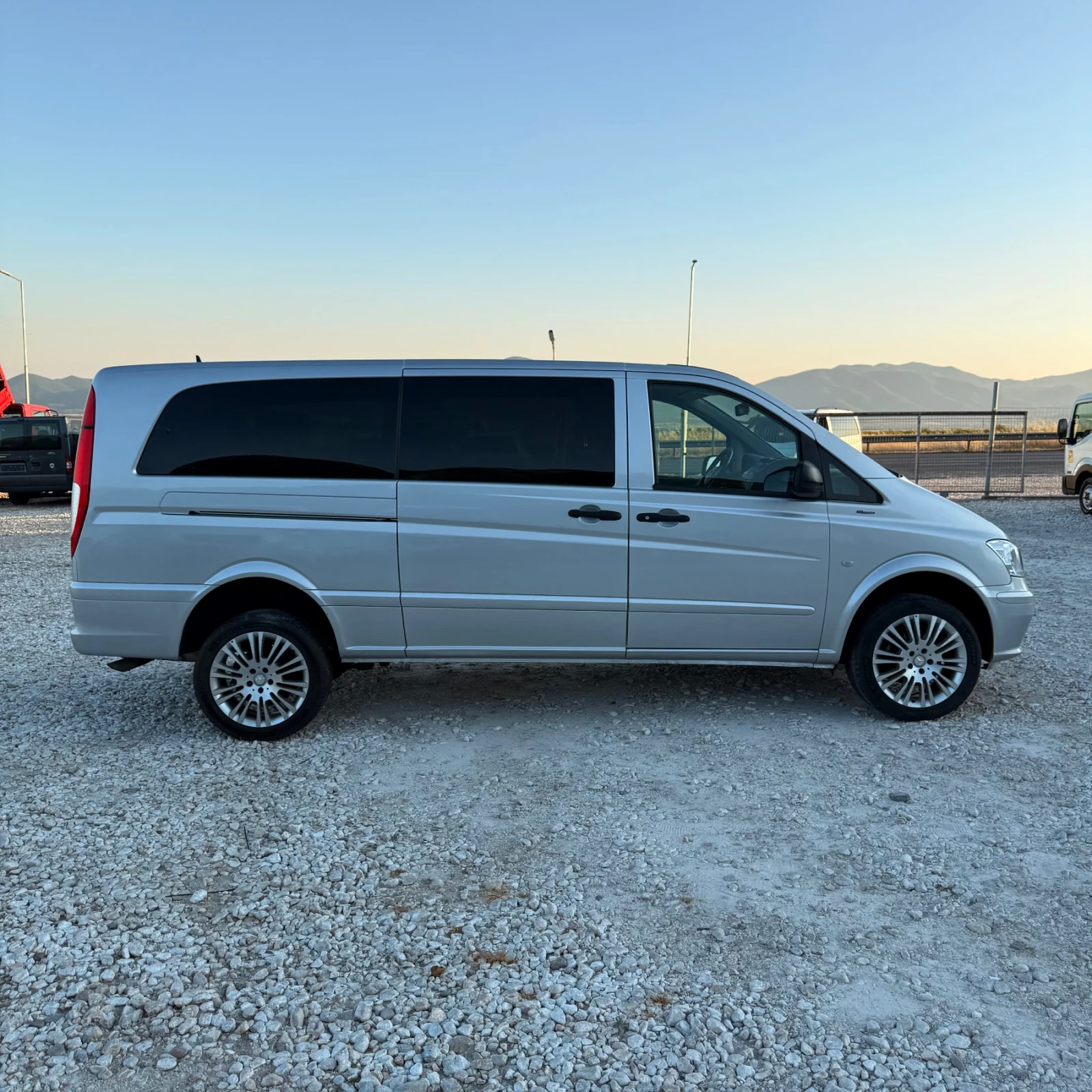 Mercedes-Benz Vito 4X4-ExtraLong-116CDi-9местен-КЛИМАТИК - изображение 6