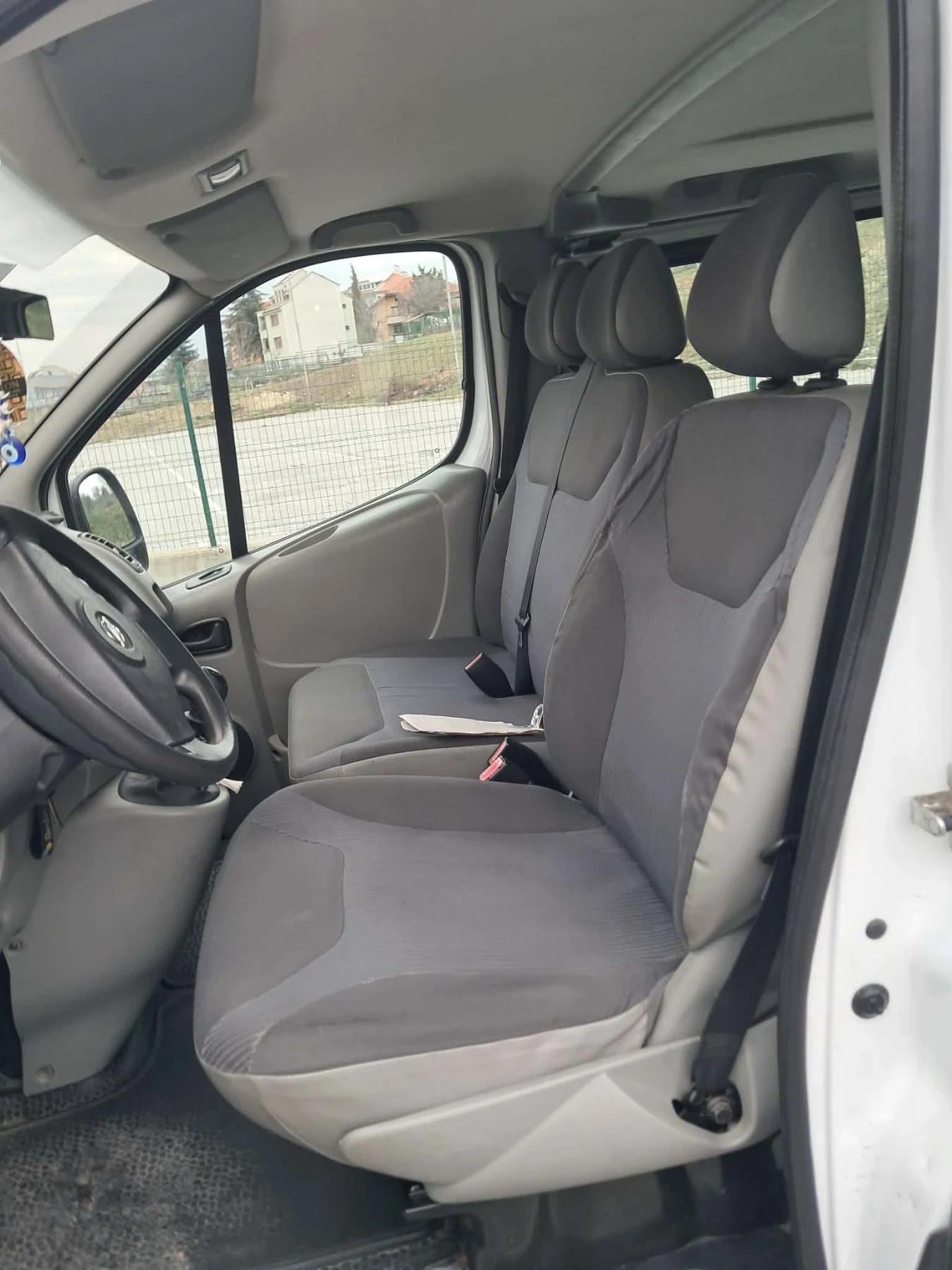Opel Vivaro, снимка 8 - Бусове и автобуси - 54490199
