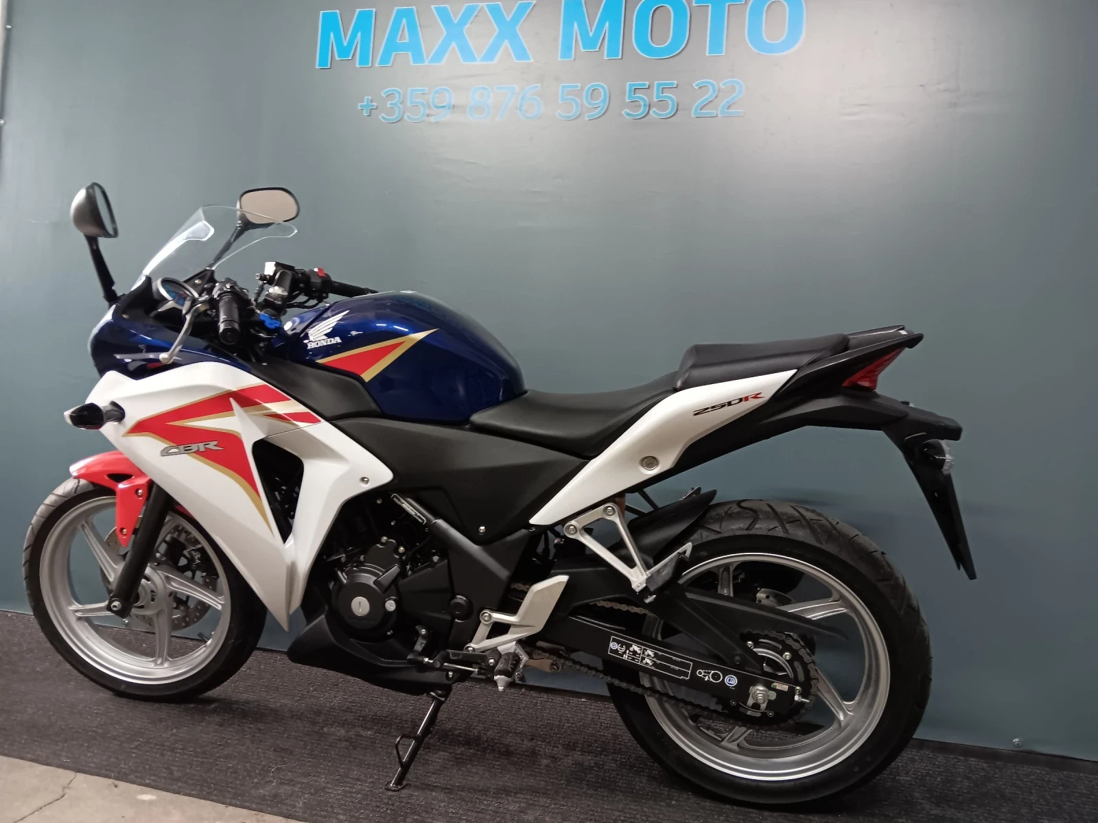 Honda Cbr 250R 1320km НОВ!!! - изображение 8