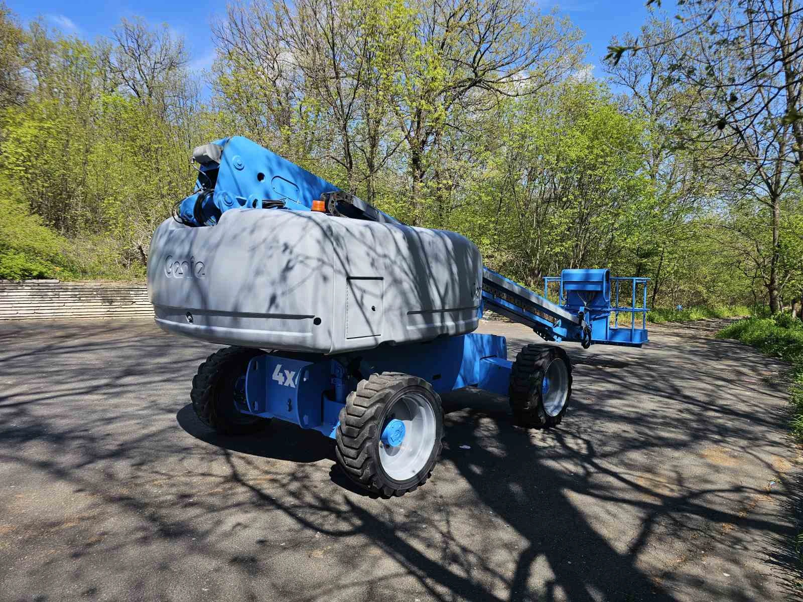Автовишка Друга марка Genie S60HC 4x4, снимка 4 - Индустриална техника - 54335233