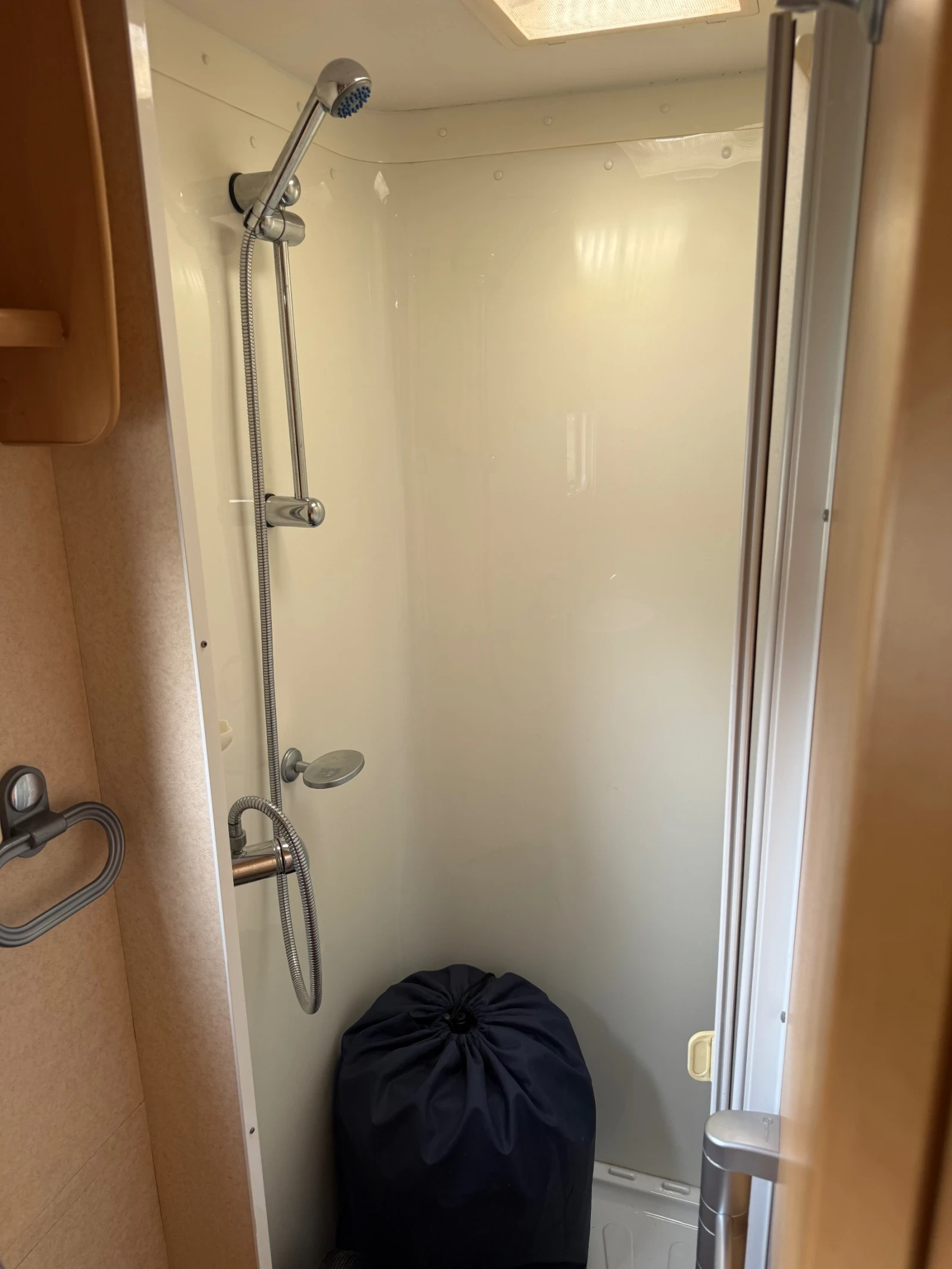 Каравана Bailey Senator California  - изображение 9