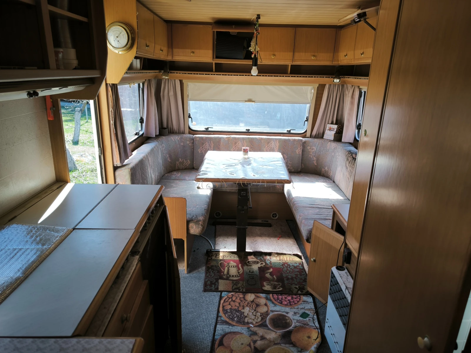 Каравана Dethleffs RM5 , снимка 15 - Каравани и кемпери - 54156869