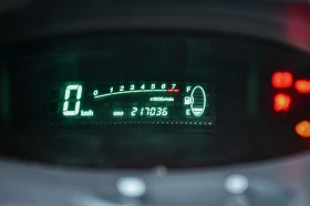 Toyota Yaris 1.0, снимка 9