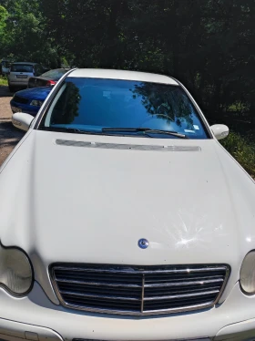 Обява за продажба на Mercedes-Benz C 240 4х4 ~5 000 лв. - изображение 1