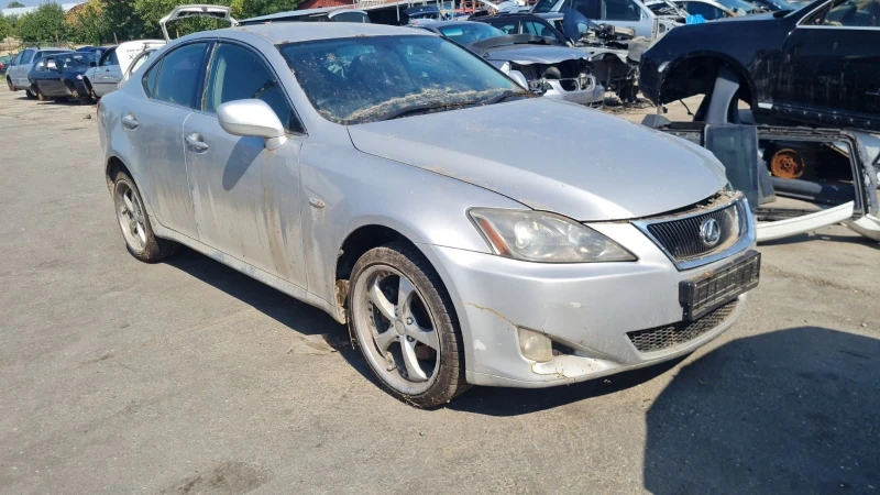 Lexus IS 2бр.бензин и дизел, снимка 1 - Автомобили и джипове - 37506132