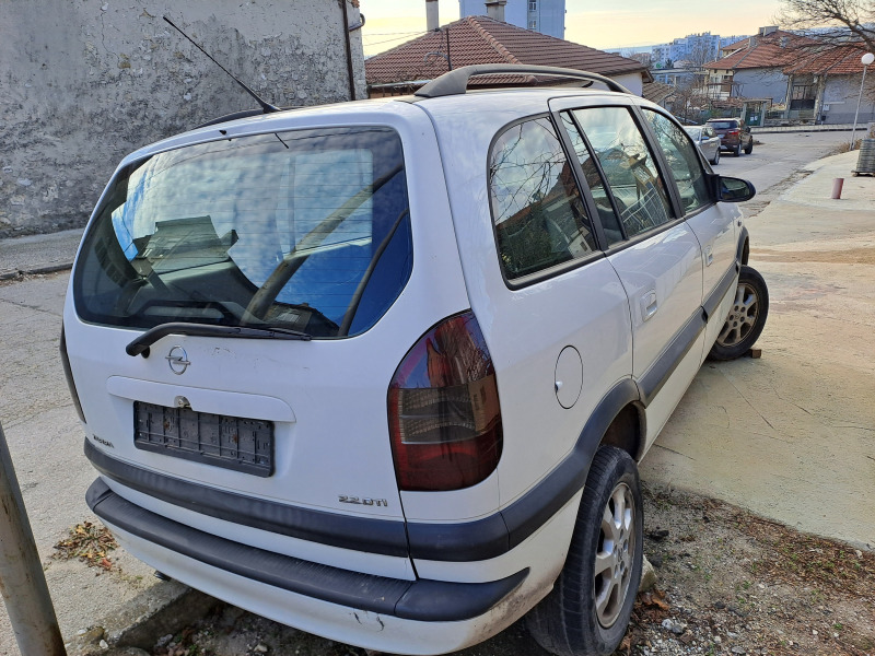 Opel Zafira, снимка 1 - Автомобили и джипове - 45987679